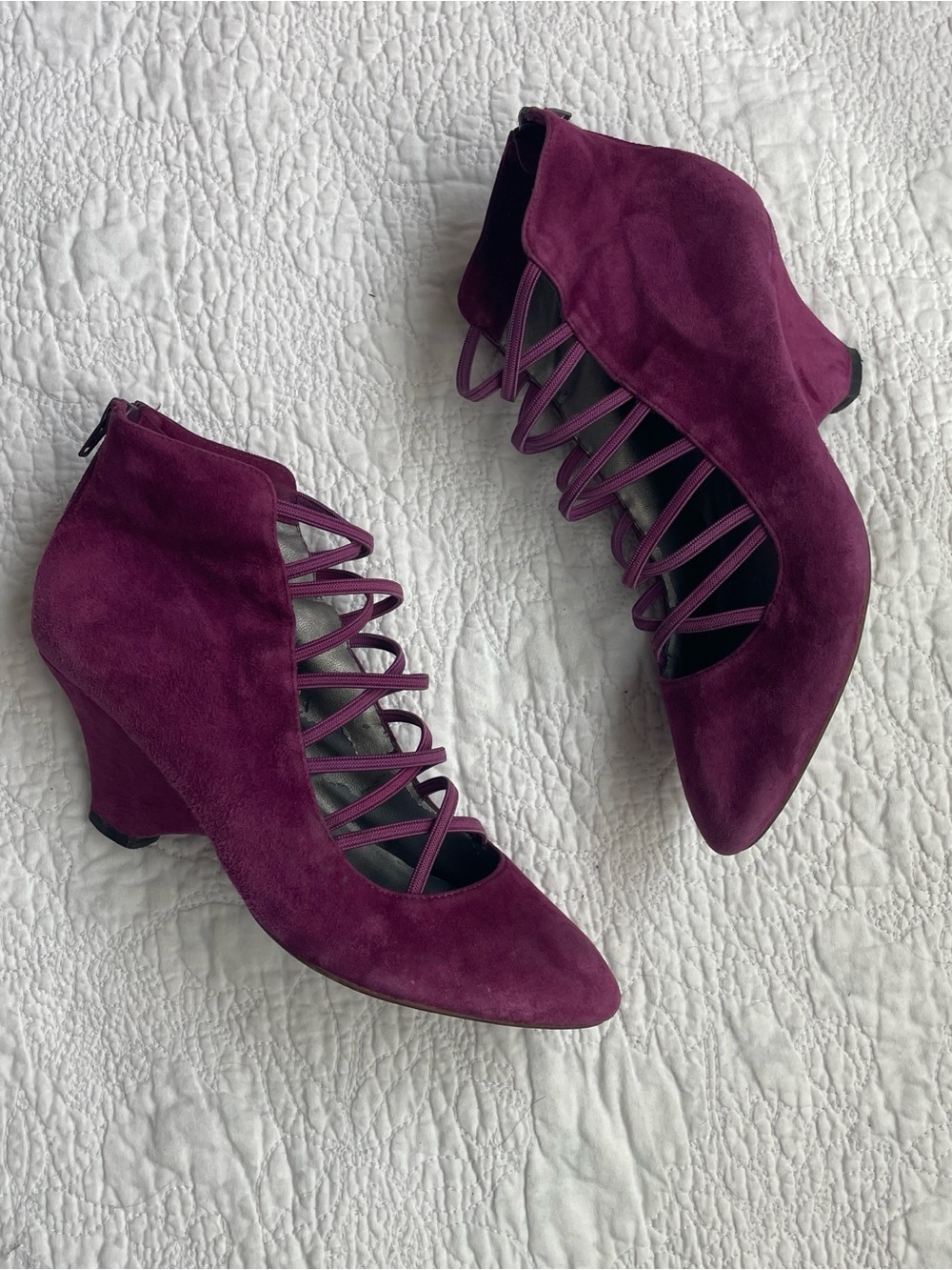 Women’s Fuchsia Suede Lace-Front Ankle Pumps